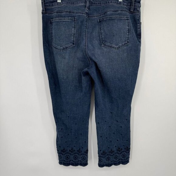 Chicos 2.5 Girlfriend Slim Crop Jeans Size 14 Embroidered Eyelet Hem Blue Denim - Picture 11 of 14